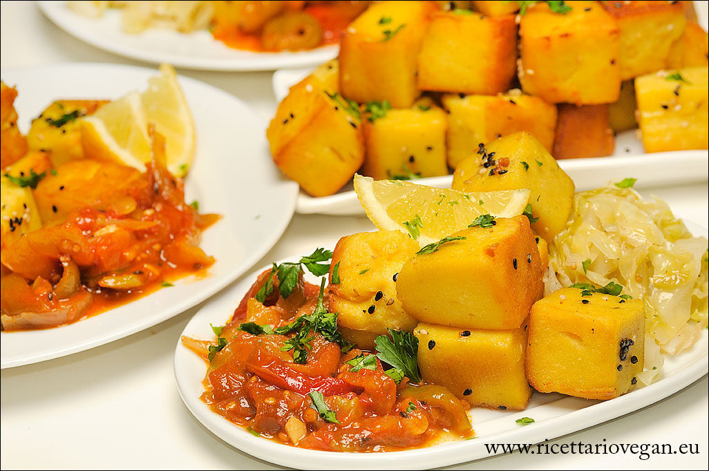 Panissa ligure con shakshuka israeliana e cavoli