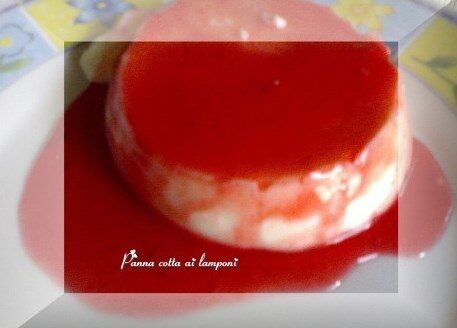 Panna cotta ai lamponi