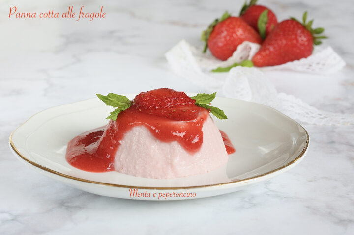 Panna cotta alle fragole