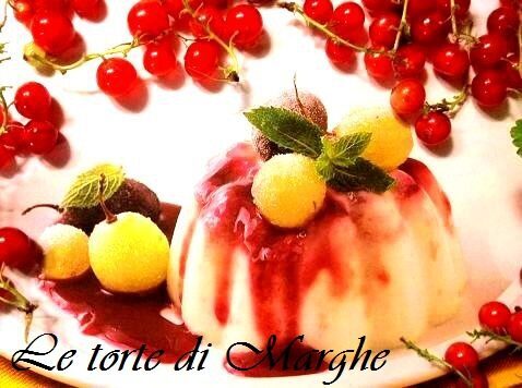 Panna cotta con salsa all’uva ricetta….