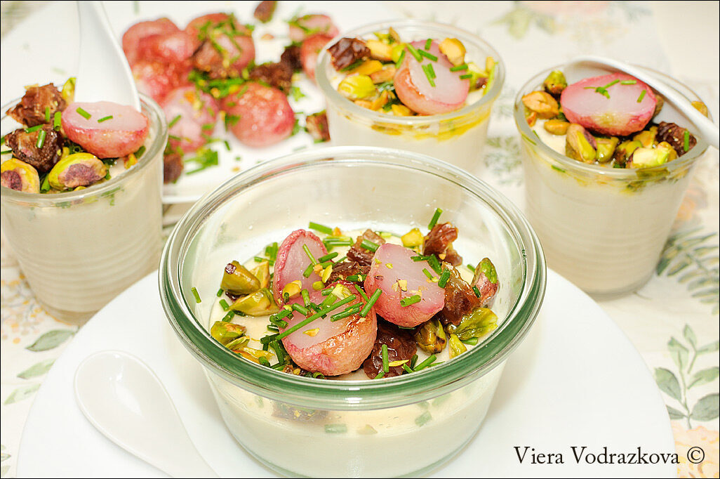 Panna cotta salata con pistacchi senza glutine