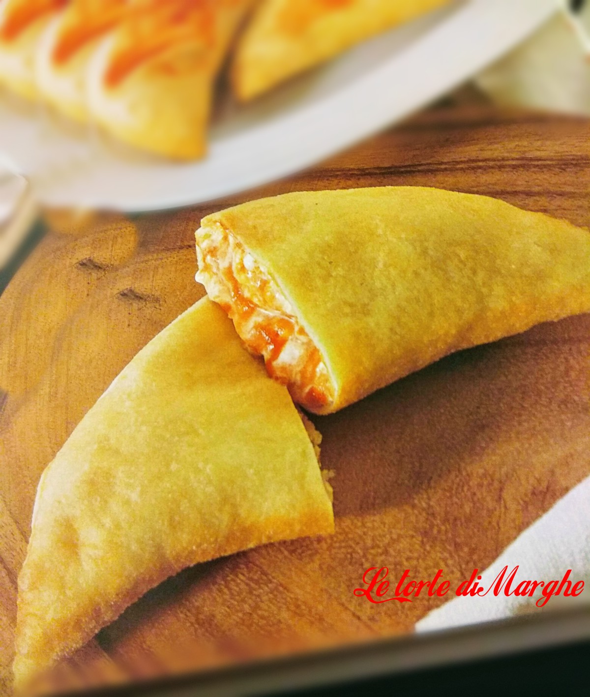 Panzerotti al pomodoro e mozzarella