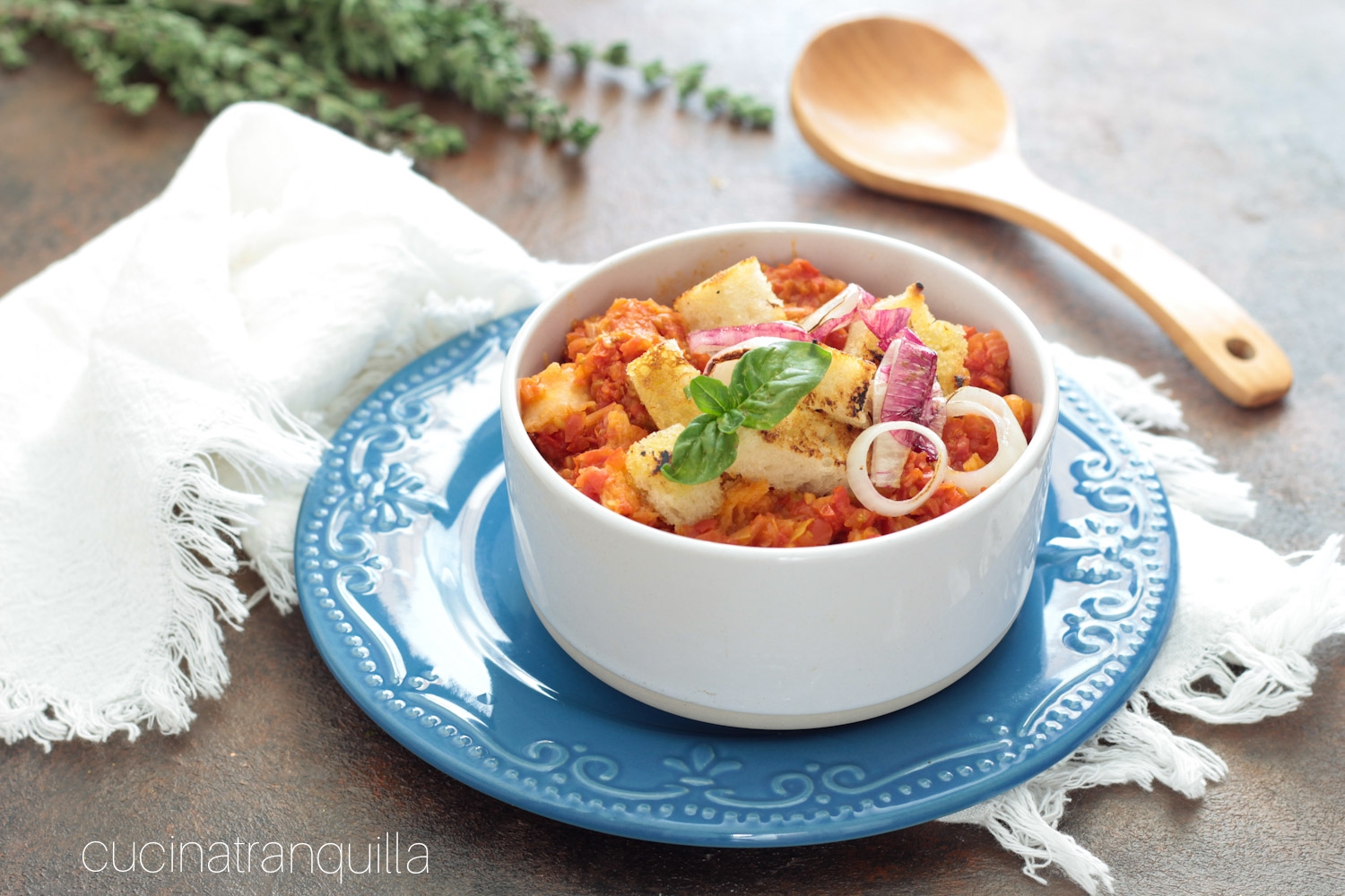Pappa al pomodoro e cipolla di tropea