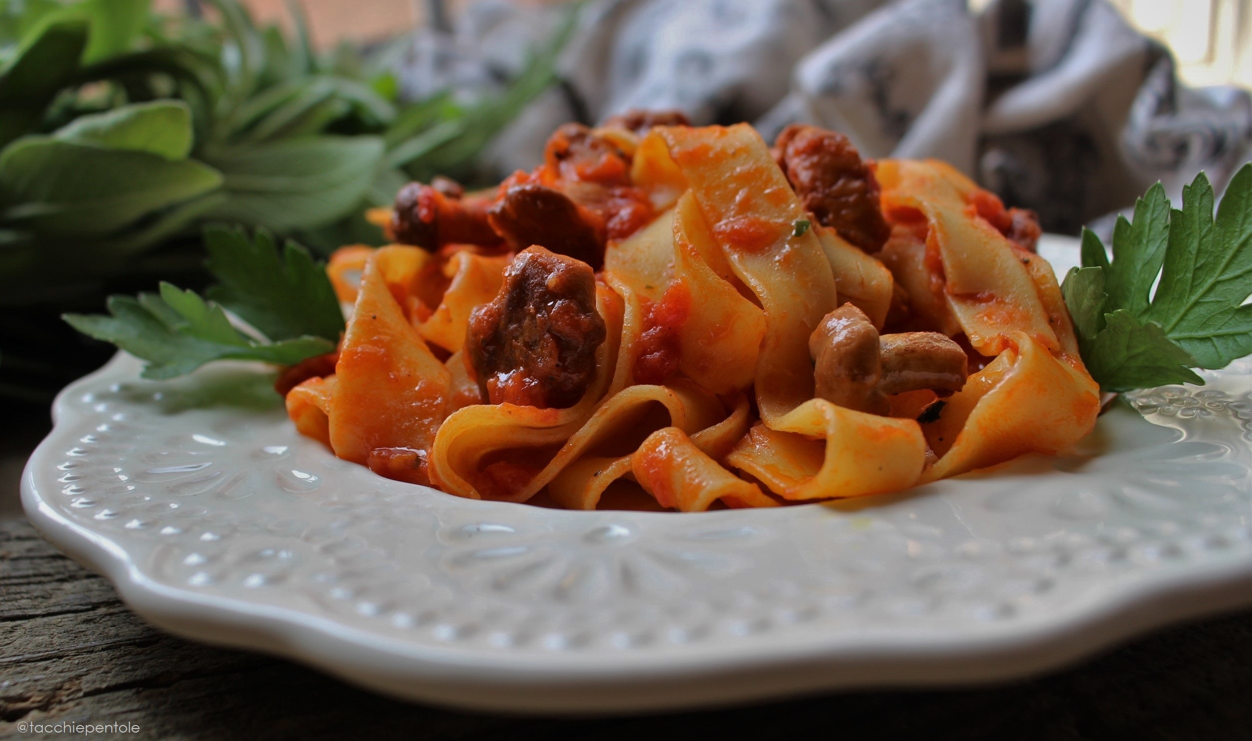 Pappardelle ai funghi finferli (funghi cantarelli)