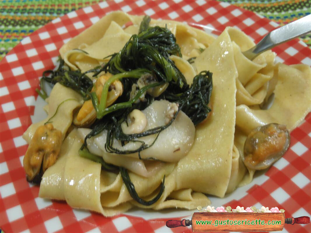 Pappardelle al grano khorasan con agretti e pesce
