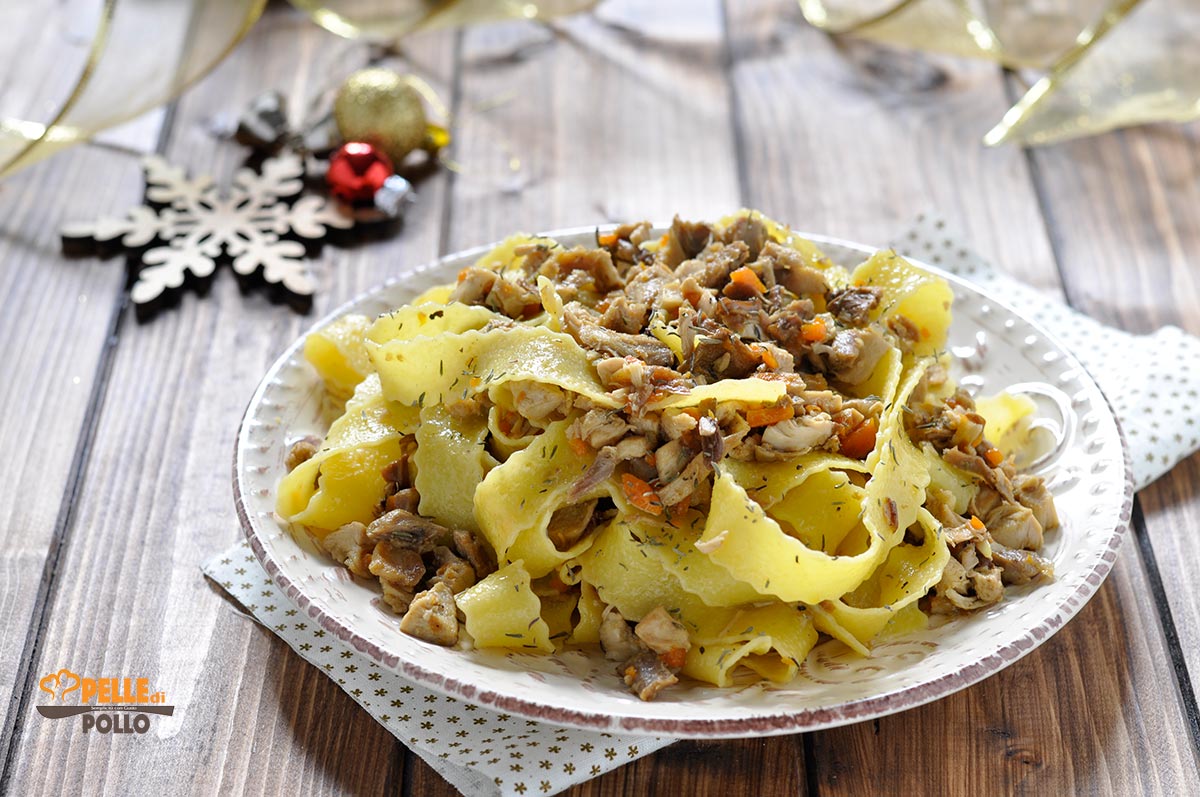 Pappardelle al ragù di faraona e funghi porcini