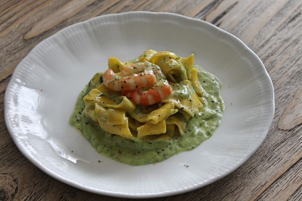 Pappardelle alla crema di zucchine e gamberi