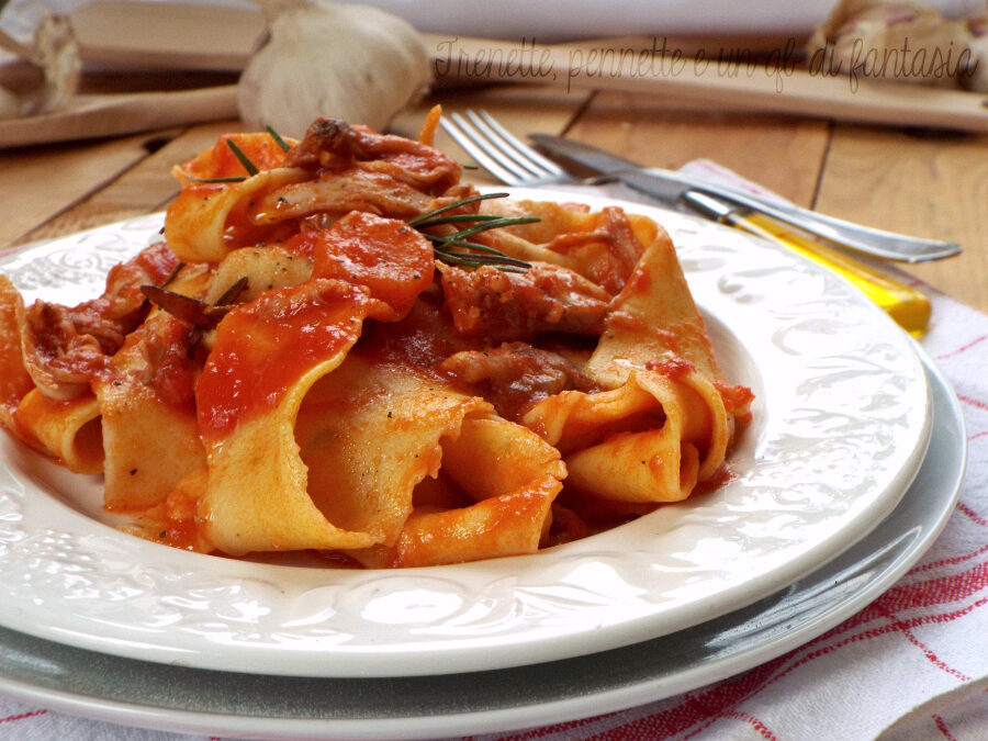 Pappardelle all’aglio con sugo di coniglio