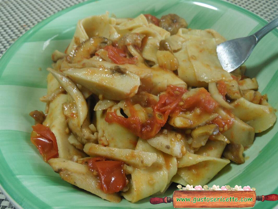 Pappardelle alle castagne con funghi porcini