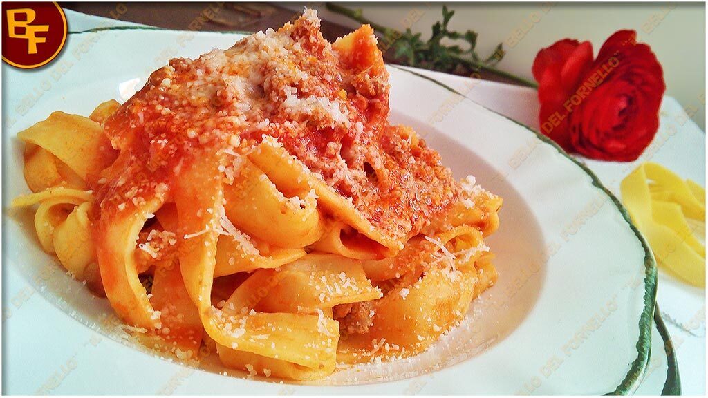 Pappardelle con ragù di pollo | leggero