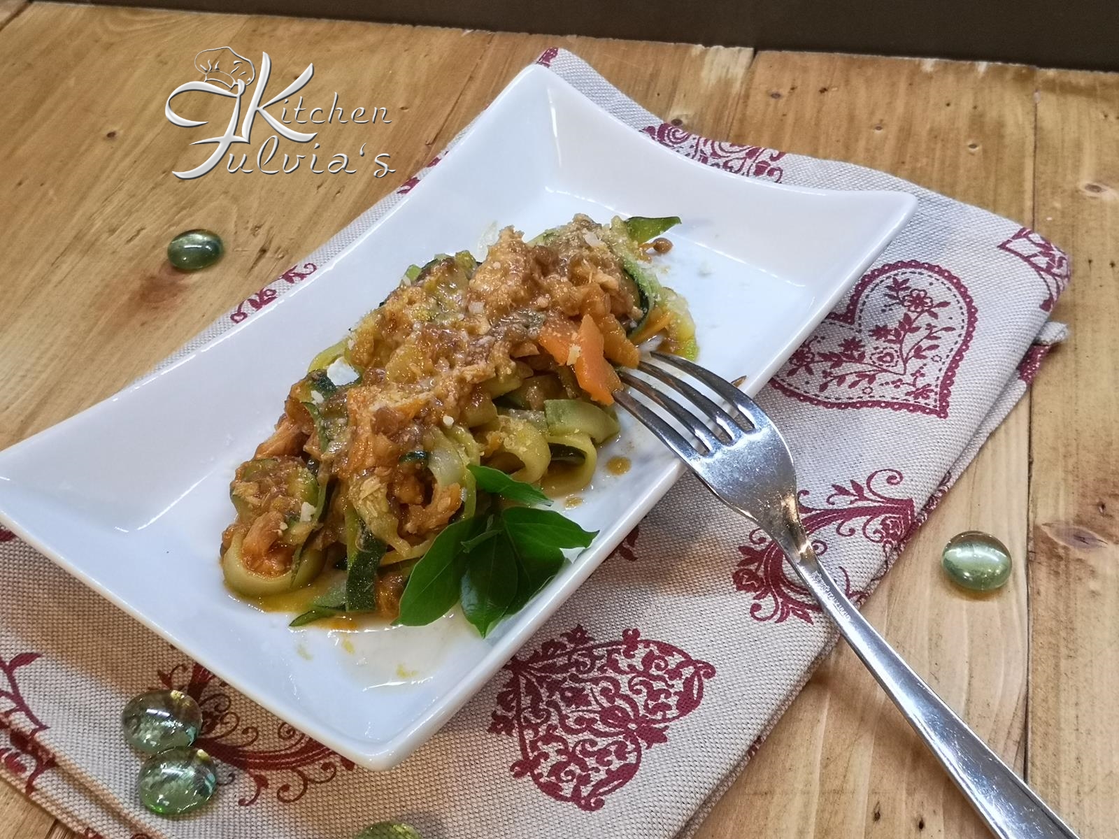 Pappardelle di verdure con lenticchie e sgombri la ricetta
