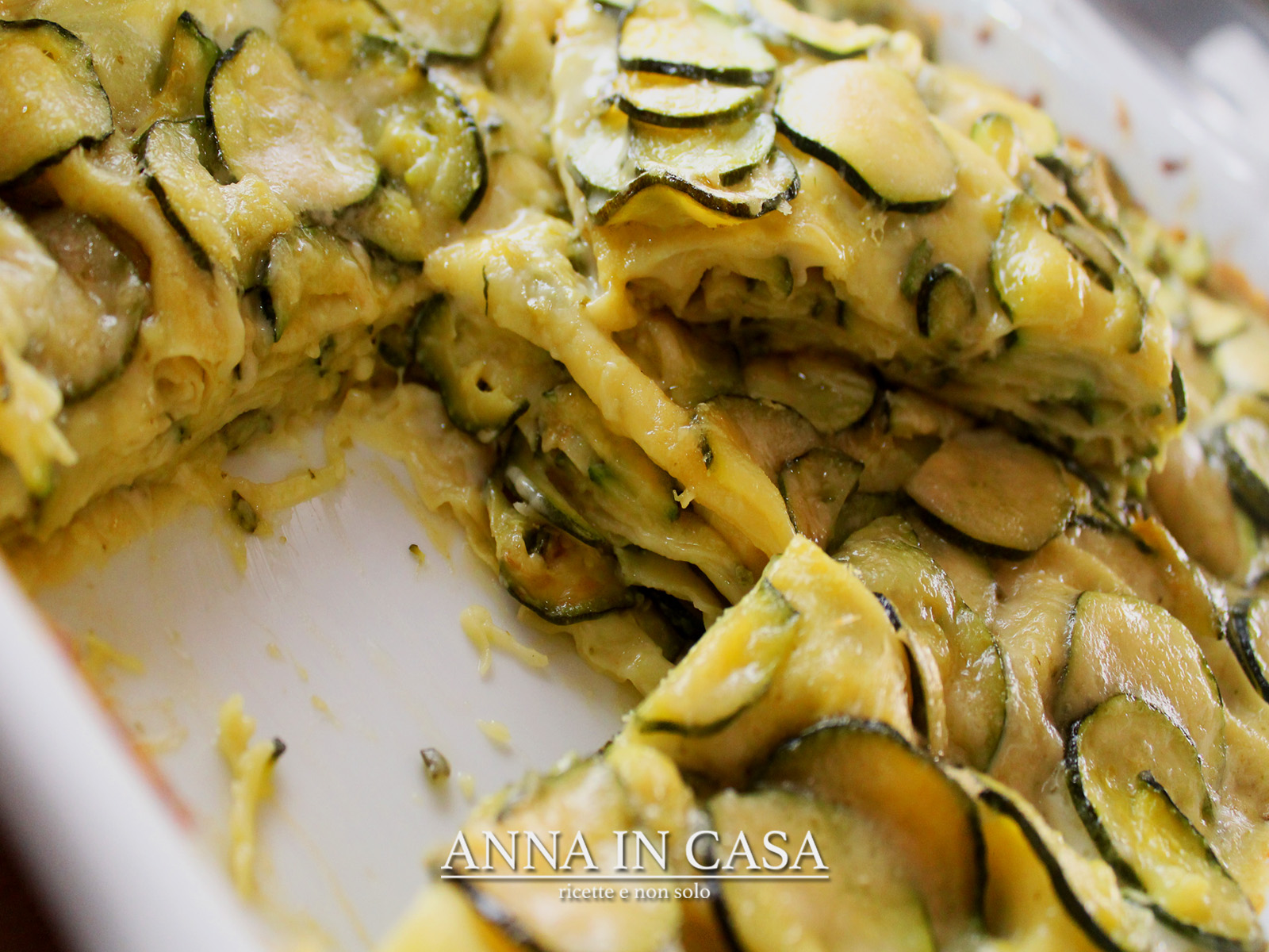 Parmigiana di pasta con zucchine