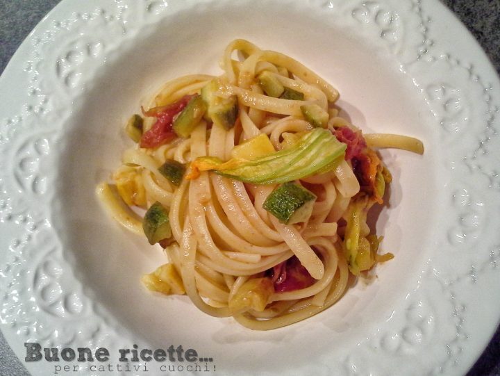 Pasta ai fiori di zucca