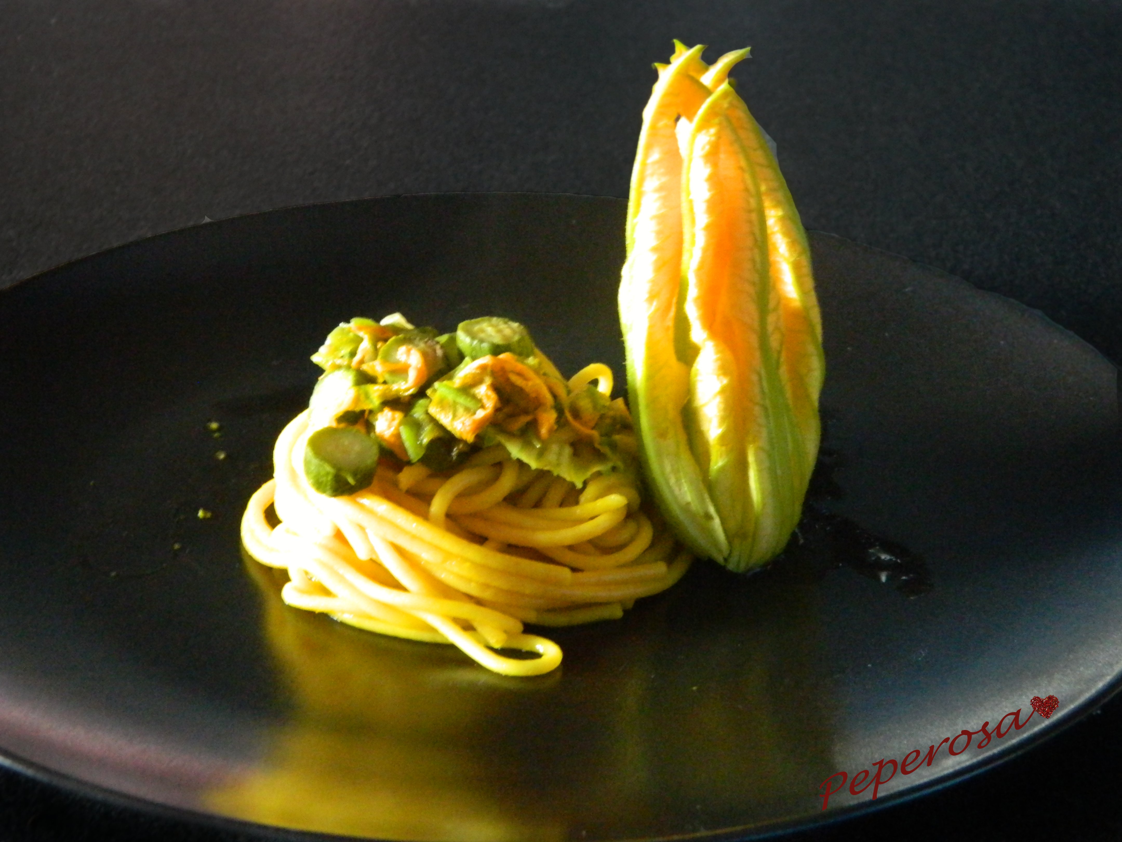 Pasta ai fiori di zucca