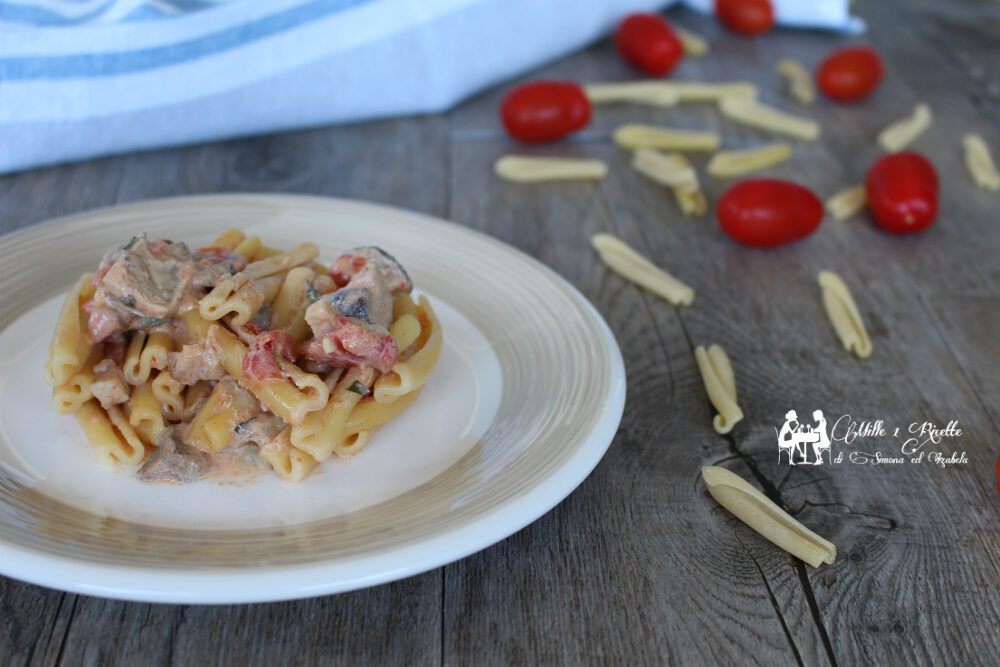 Pasta ai funghi speck e pomodorino