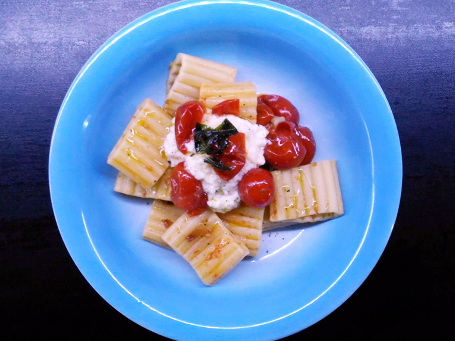Pasta ai pomodorini e mozzarella