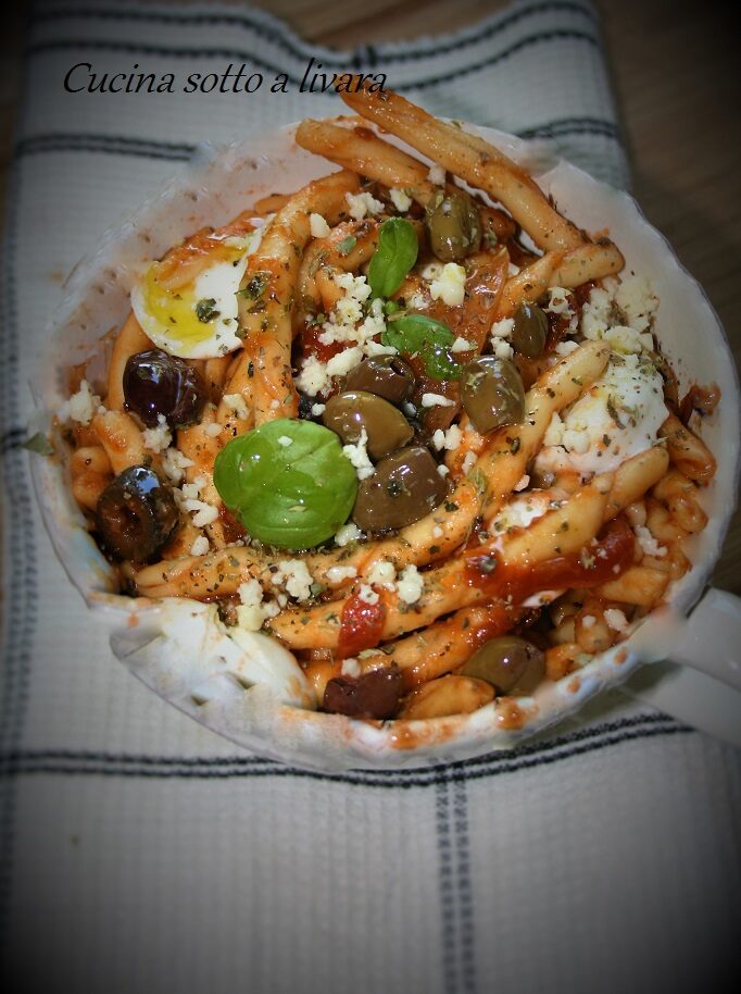Pasta ai sapori mediterranei