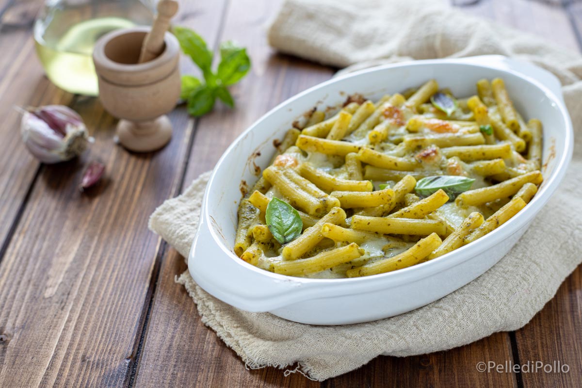 Pasta al forno con pesto e ricotta