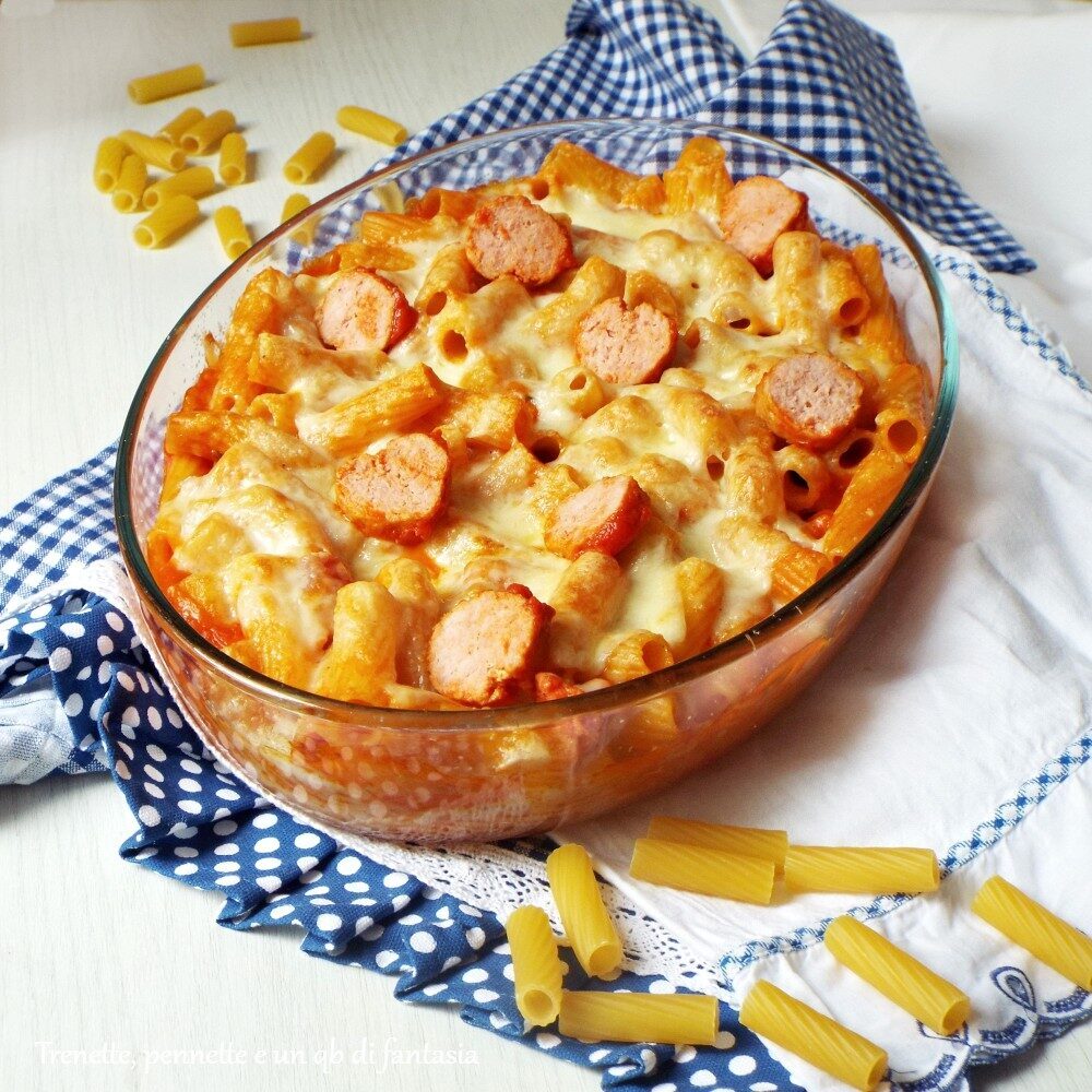 Pasta al forno con salsiccia