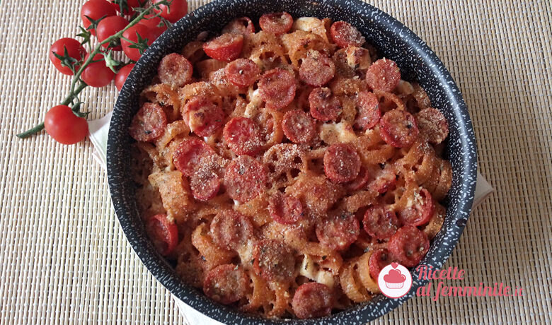 Pasta al forno light con pomodoro e primo sale
