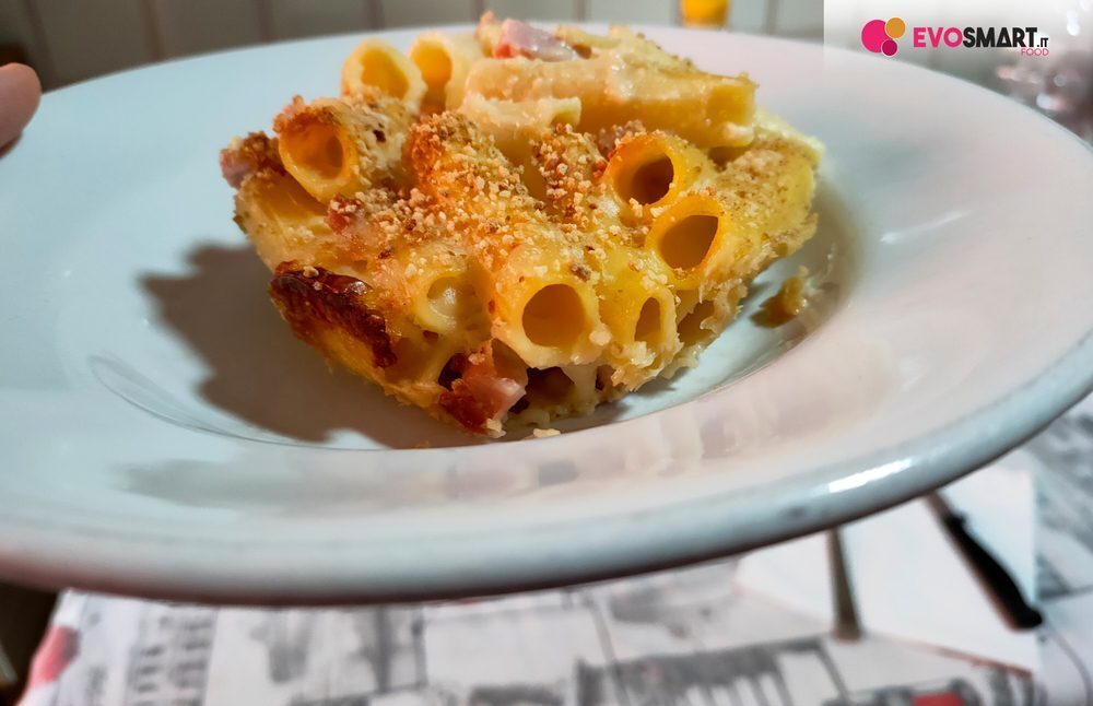 Pasta al forno senza glutine con besciamella senza lattosio e prosciutto cotto