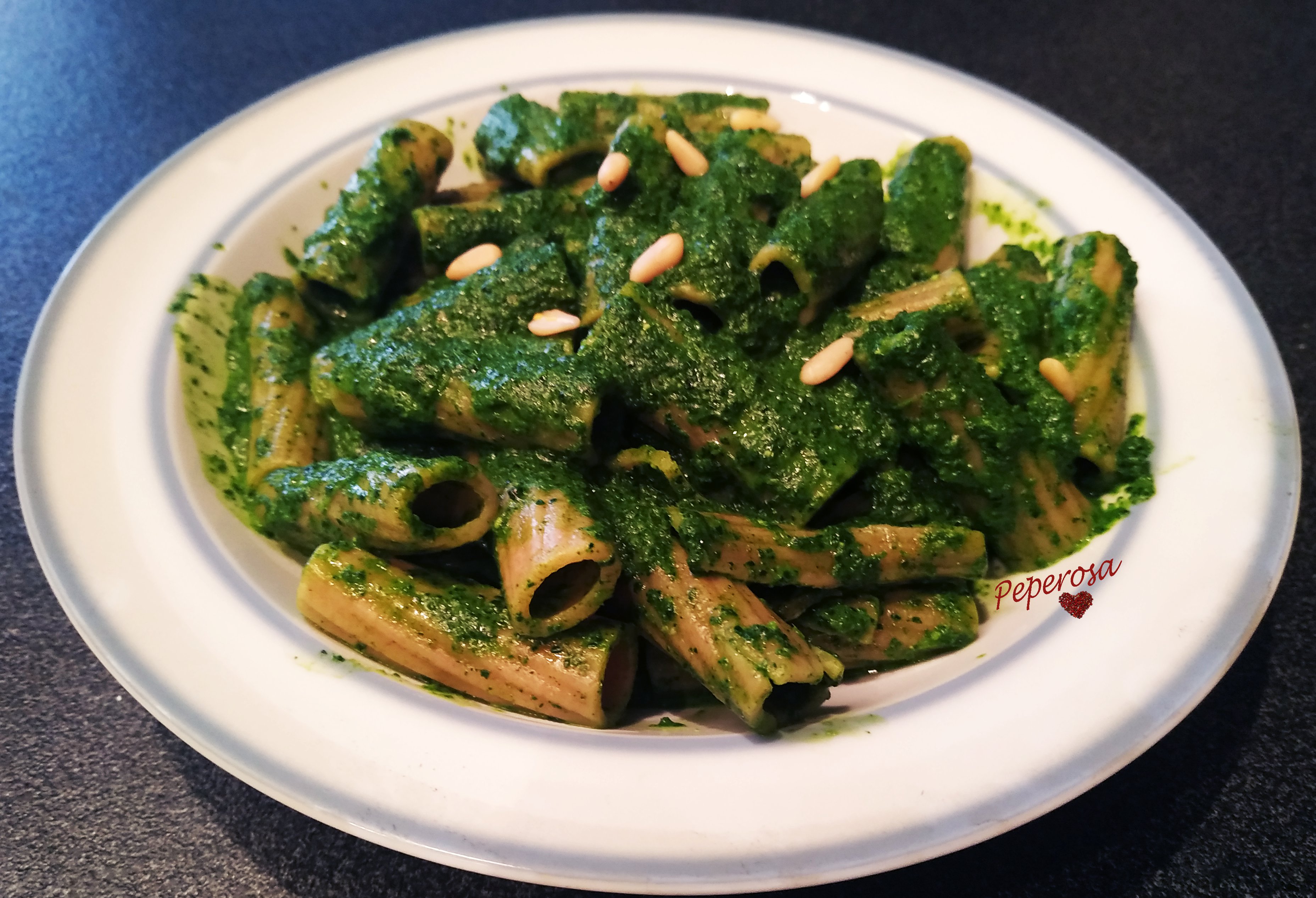 Pasta al pesto di cavolo nero