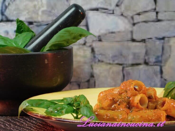 Pasta al pesto di peperoni
