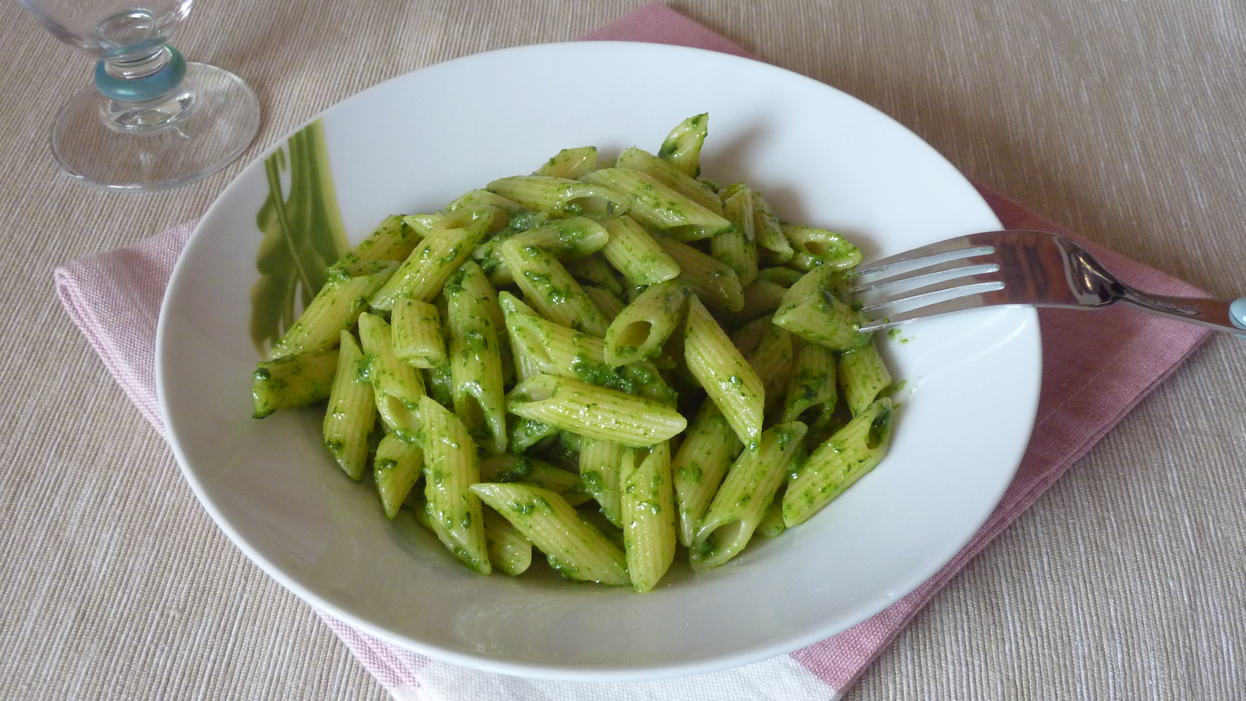 Pasta al pesto di rucola