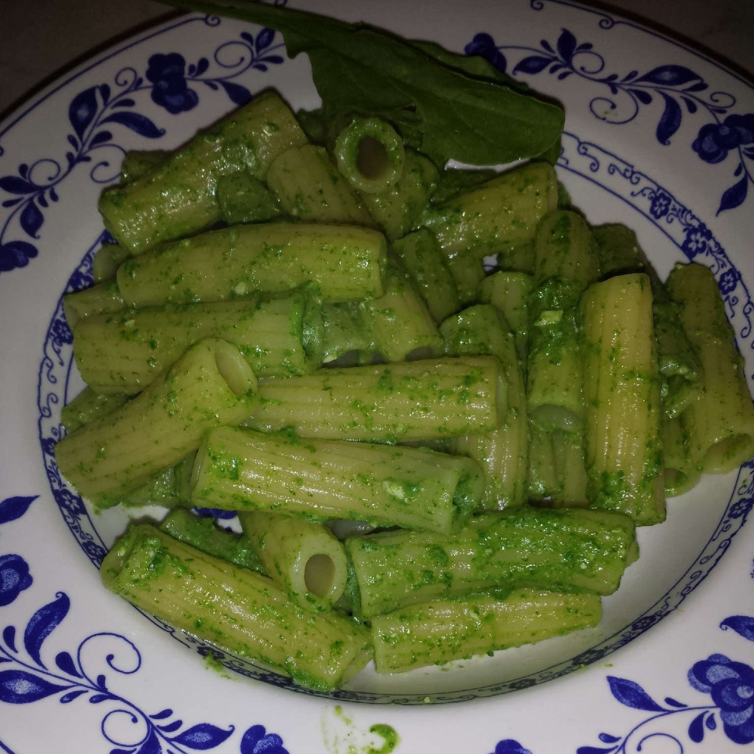 Pasta al pesto di rucola