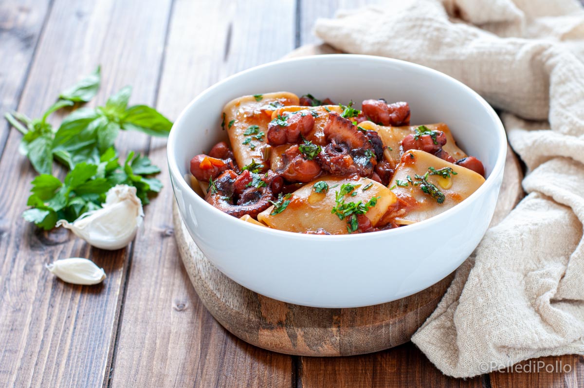 Pasta al sugo di polpo