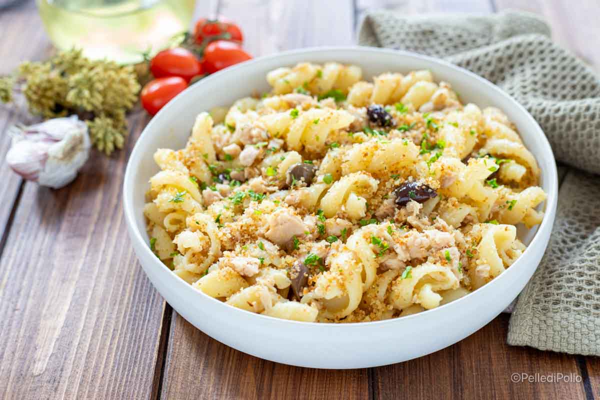 Pasta al tonno e pangrattato