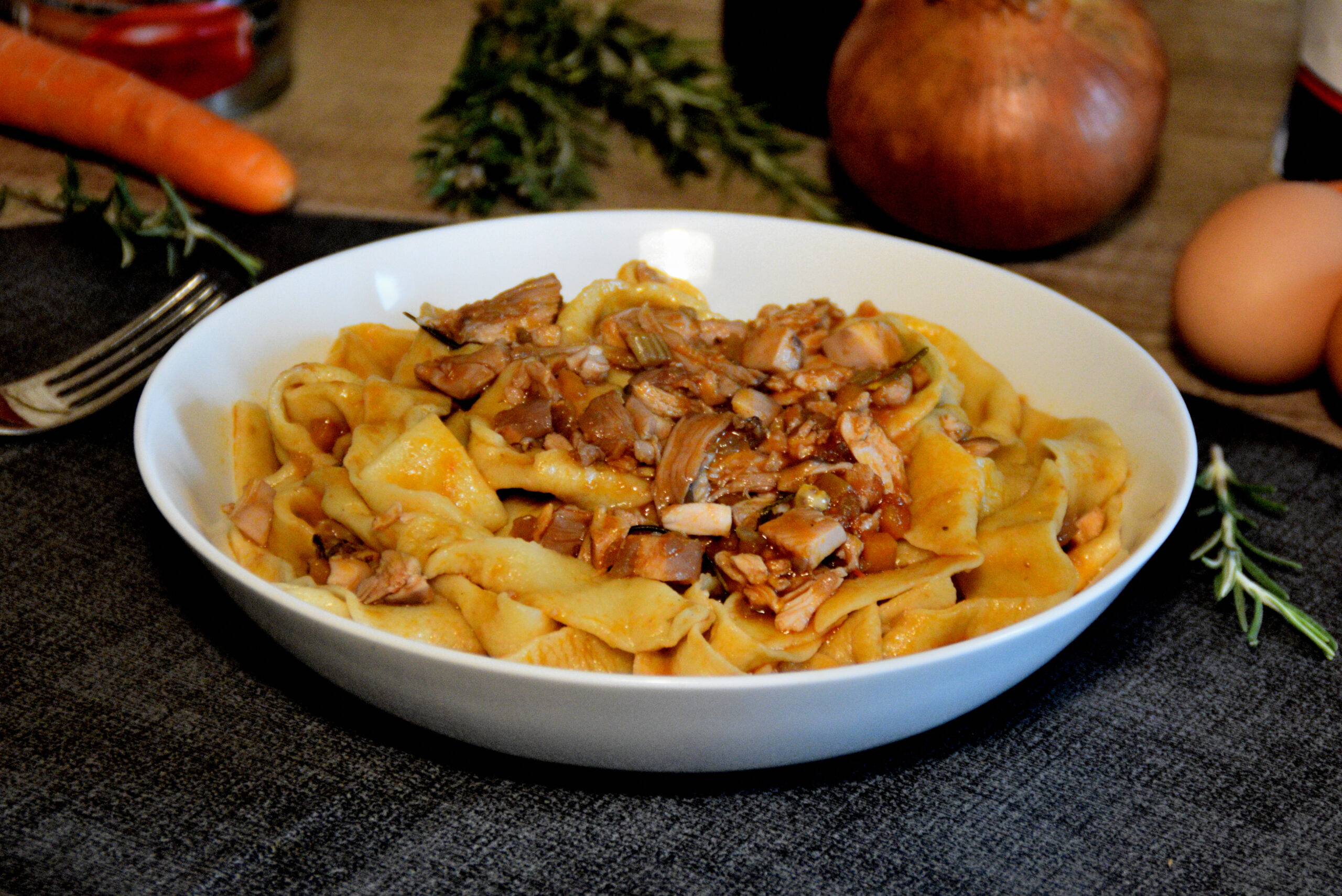 Pasta alla cacciatora: 2 ricette in 1 a base di pappardelle fatte a mano