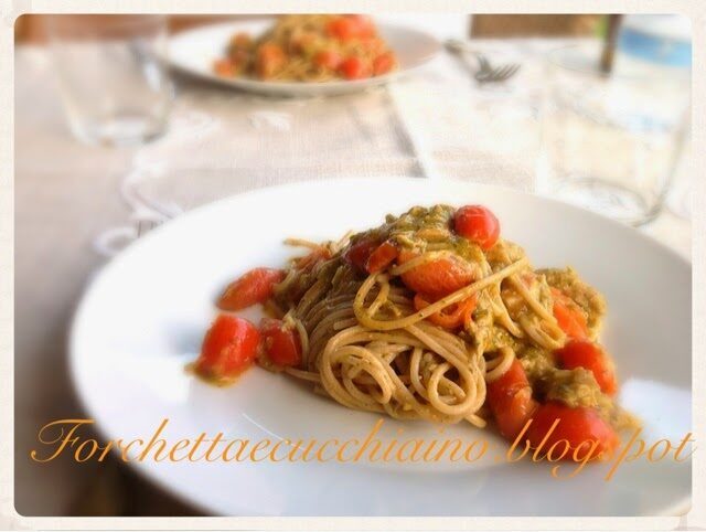 Pasta alla carlofortina con tonno pesto e pomodorini