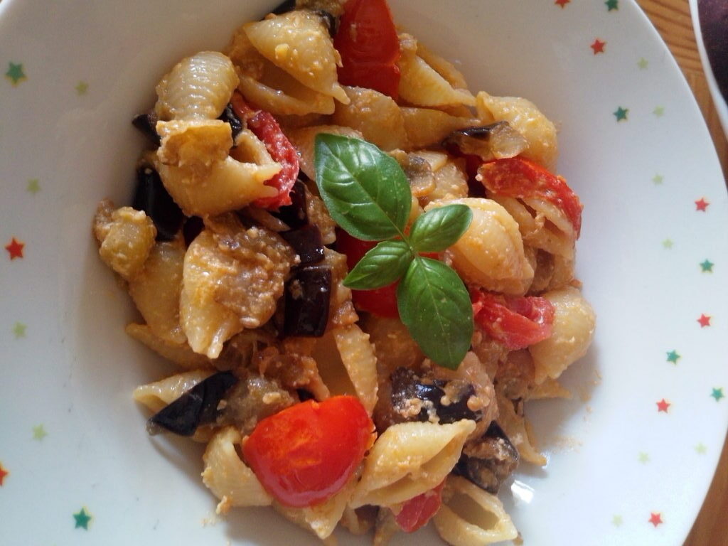 Pasta alle melanzane quasi dietetica