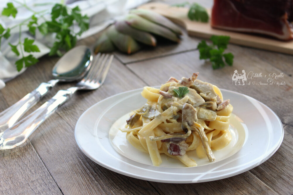 Pasta all’uovo con carciofi e speck