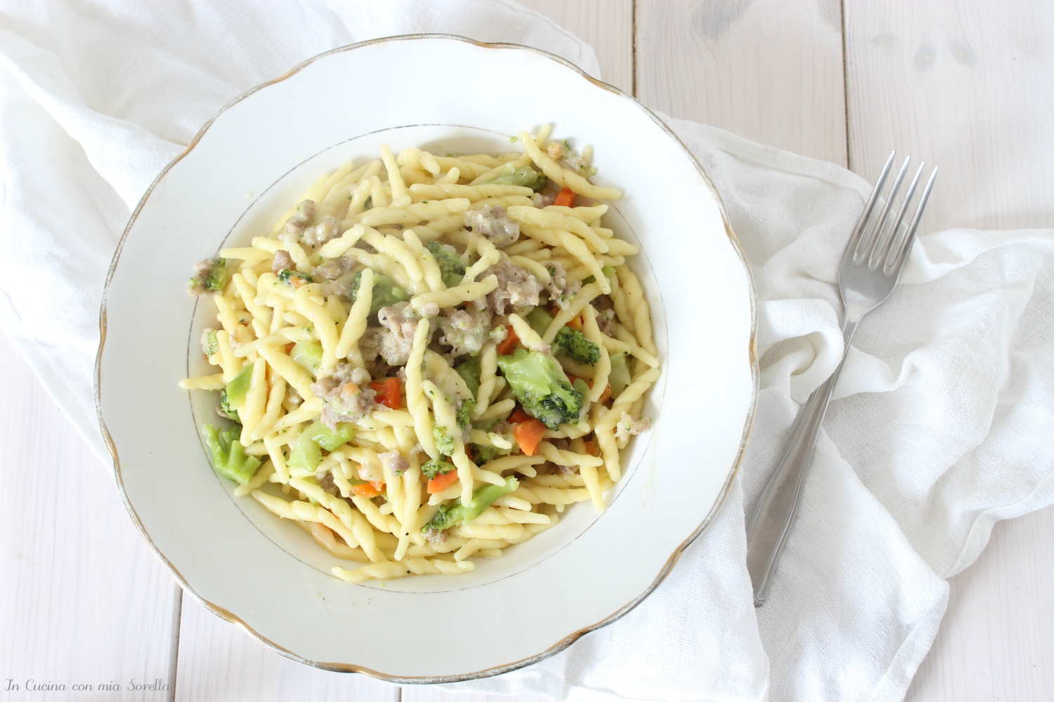 Pasta broccoli e salsiccia