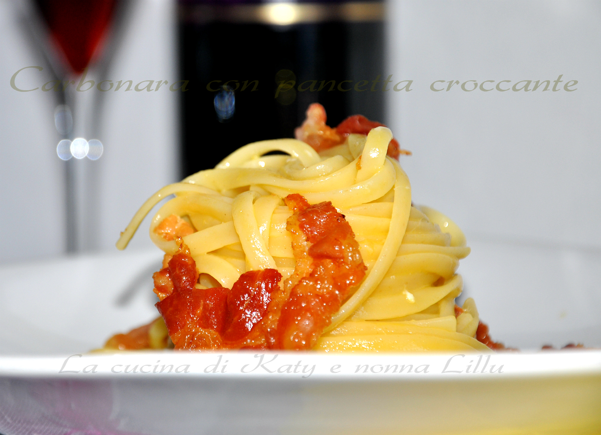 Pasta carbonara e pancetta croccante|primi piatti