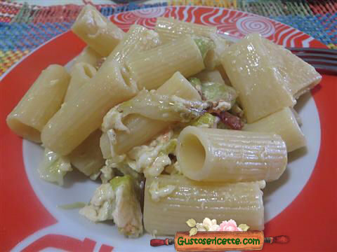 Pasta carbonara patate cavolo cinese