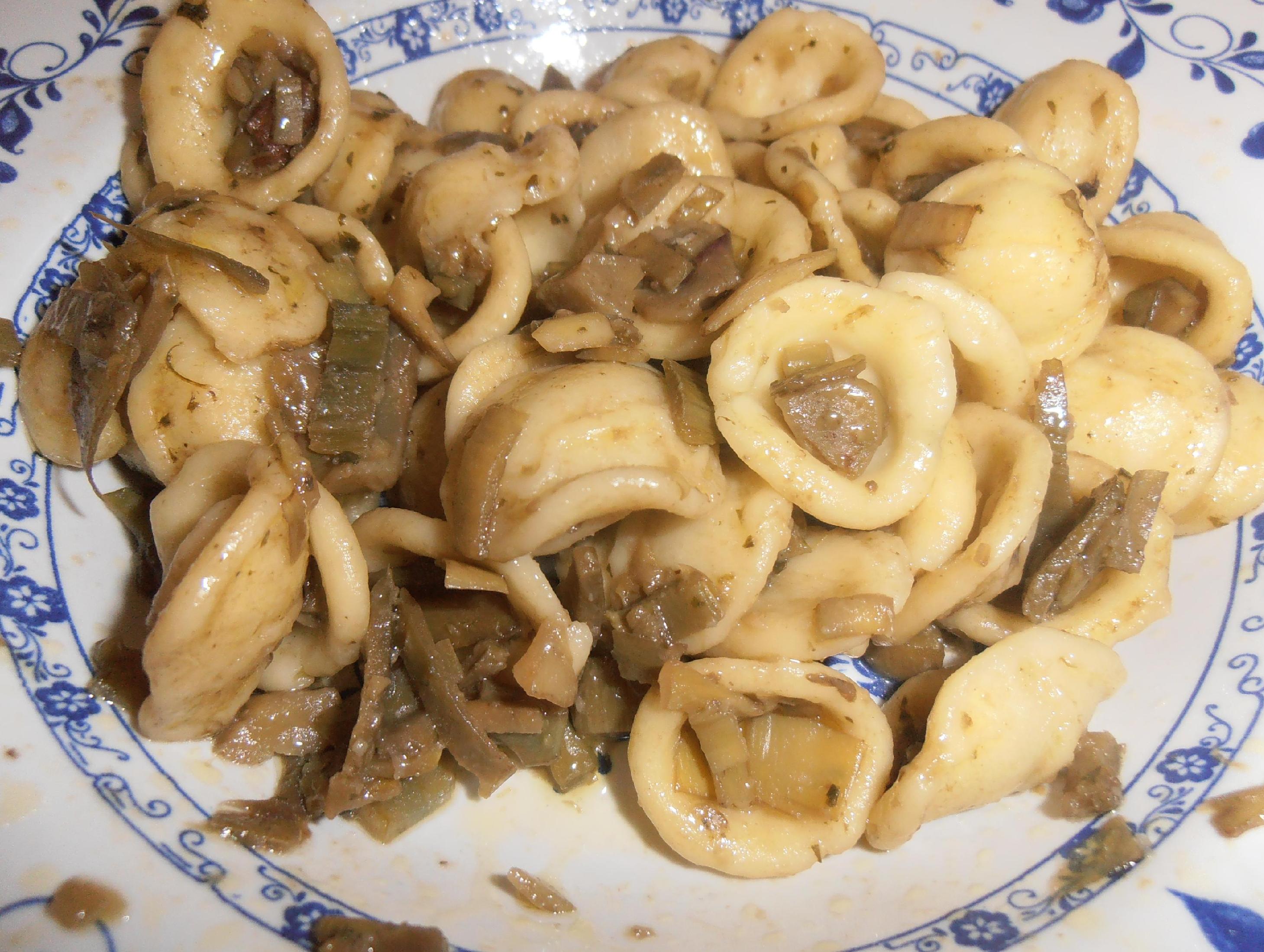 Pasta carciofi e funghi
