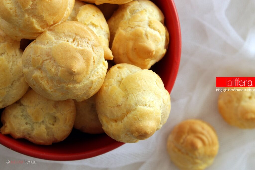 Pasta choux per bignè, éclair e altri dolci