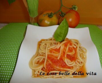 Pasta col pomodoro fresco