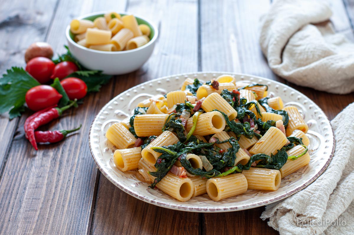Pasta con bietole e pancetta
