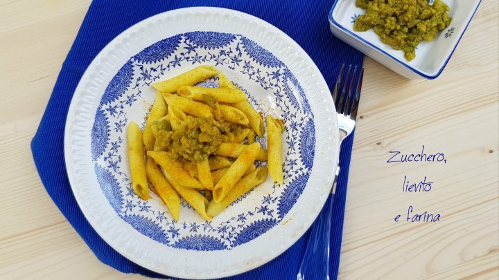 Pasta con broccolo romanesco e curcuma