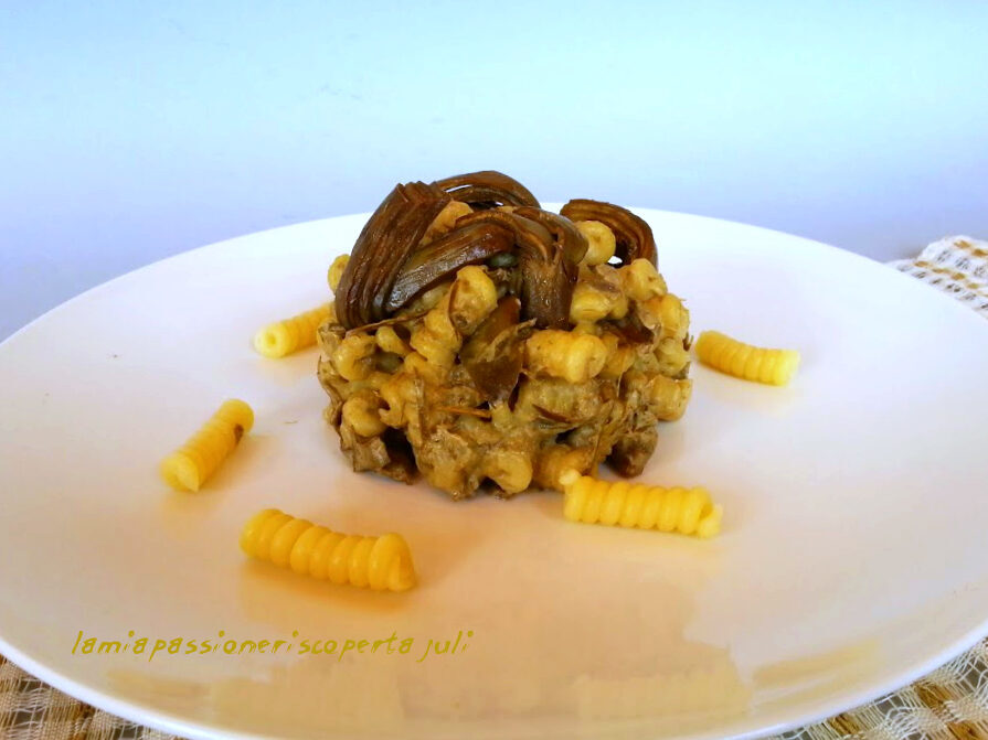 Pasta con crema di carciofi e panna