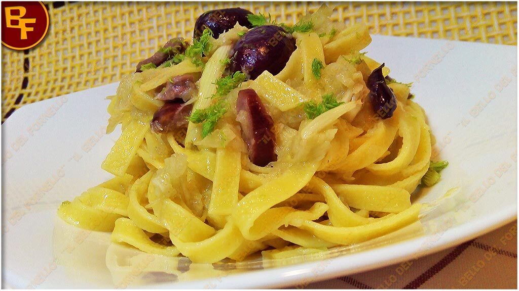 Pasta con crema di finocchio e olive
