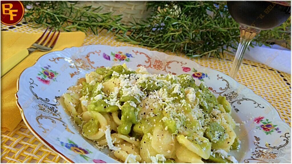 Pasta con fave e ricotta affumicata