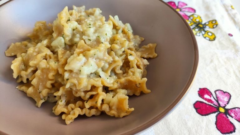 Pasta con il cavolfiore alla napoletana
