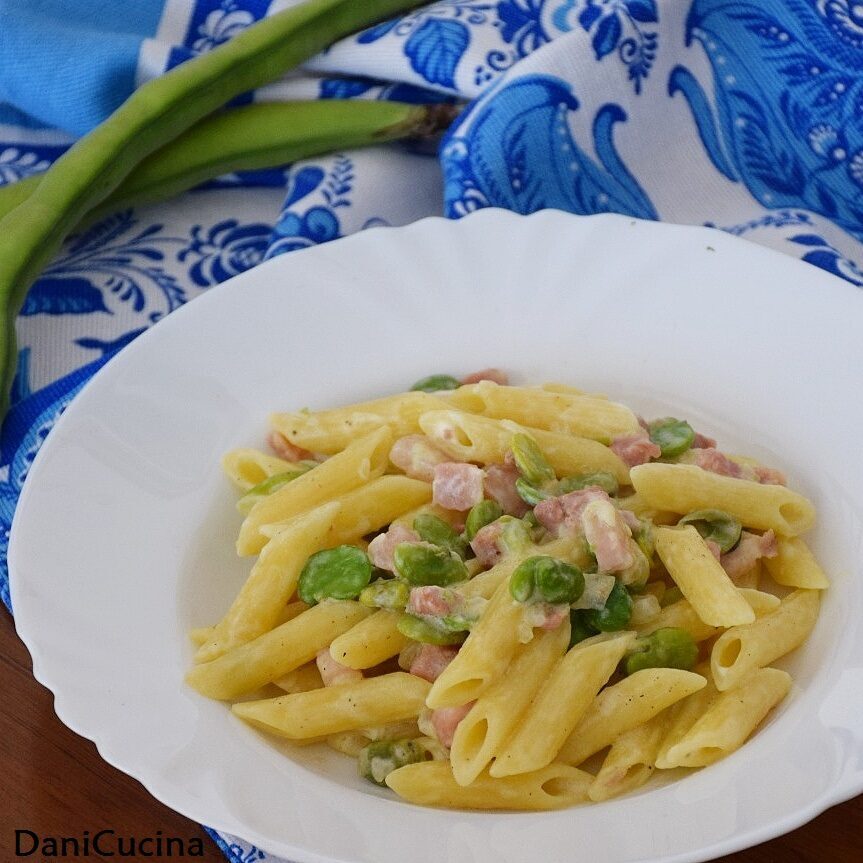 Pasta con le fave philadelphia e pancetta