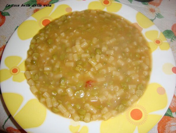 Pasta con piselli secchi