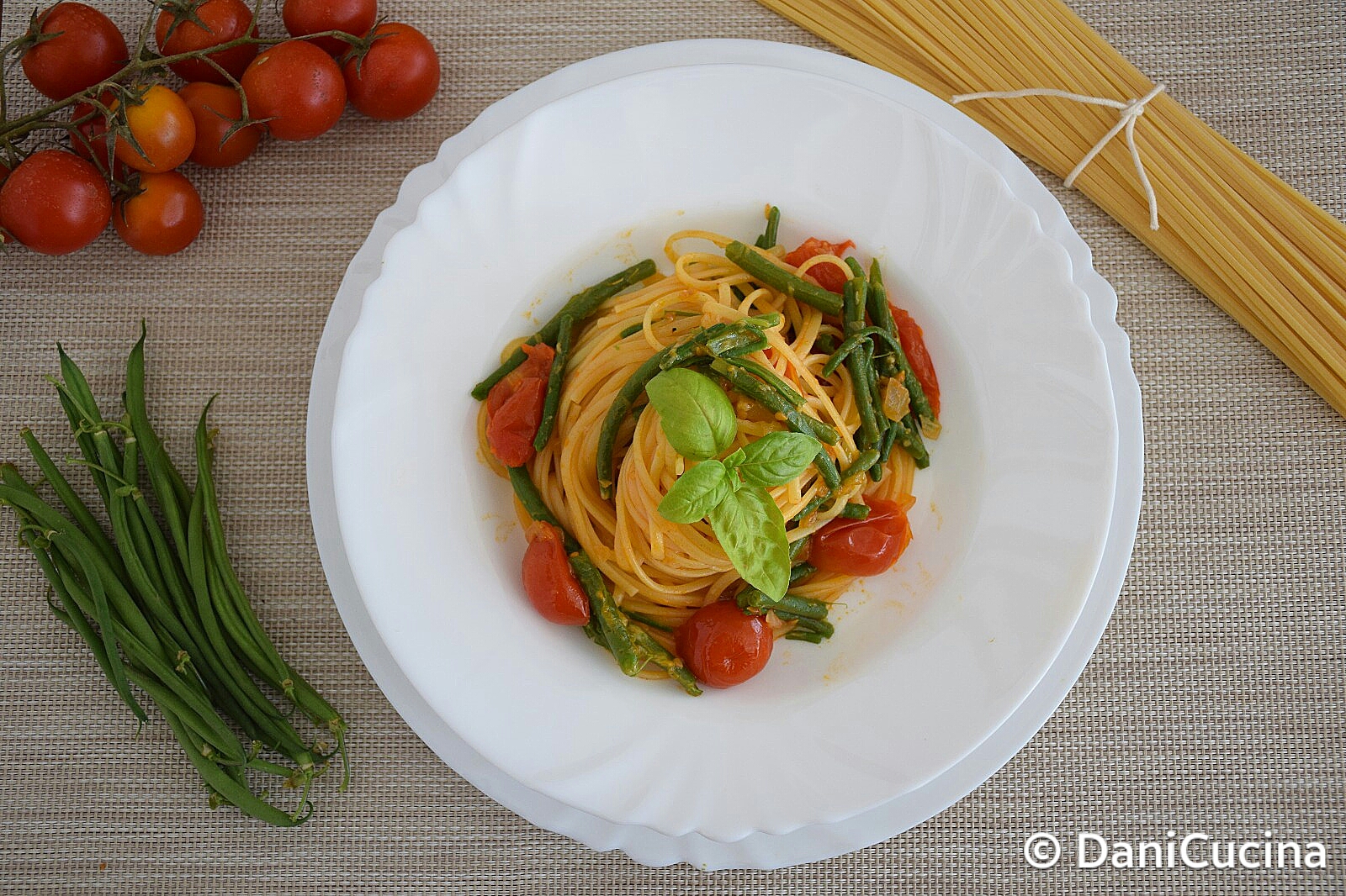 Pasta con pomodorini e fagiolini